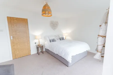 Watersedge Retreat Lake District views Pet friendly Отели в г. Мильнторп