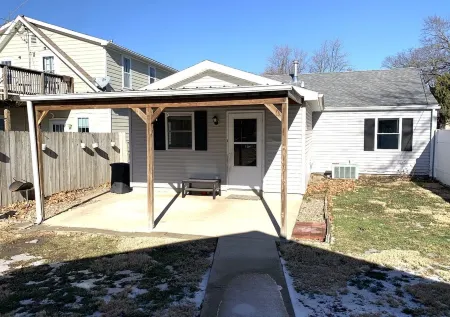 Cozy House on Collage Street