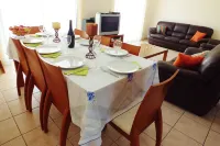 Luxury Villa With Swimming Pool, 3 Minutes From The Beach Ang Big Private Garden