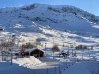 Chalet Jepima ALPE D'HUEZ Apartment 6 people 100m from the slopes with view