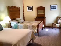 Riverfront Cabin Hotel di Bigfork