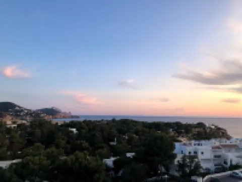 Authentic Mediterranean penthouse with sea view and private pool