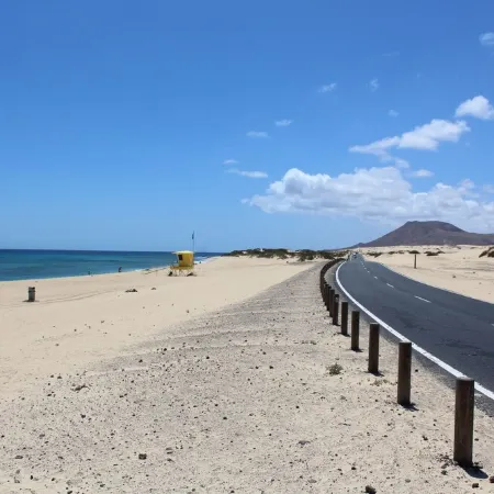 Privilege Bay- Villa Delhi-sea view and natural park view. Beach front location.