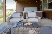 Modern Mountain Golf/Ski/Lake Retreat w/ Hot Tub