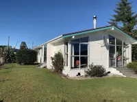 Turquoise Lodge, National Park  36 Carroll Street National Park