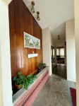Cheerful 4-bedroom bungalow with indoor fireplace.