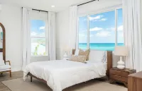 Beautiful SeaCrown Estate-Oceanfront- 4Br 4.5BA with Pool