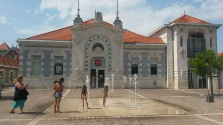 ATLANTIC VILLA Отели рядом с достопримечательностью «Mer»