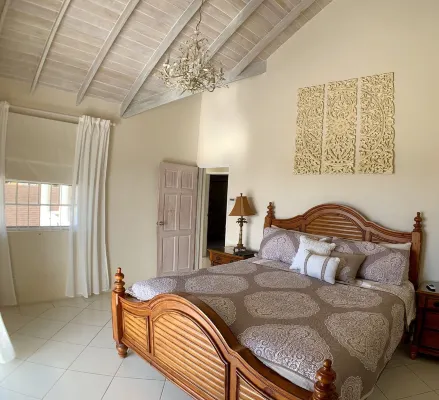 Luxury Villa St James,  4 bed 4 bath , Private Pool, fantastic sea views