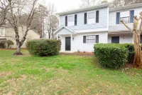 KING BD, Downtown Alpharetta, Spacious, & Renovated