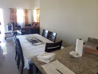 This is a three bedrooms three bathrooms house that is fully furnihsed Hotels in Falmouth