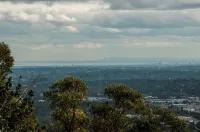 Romantic Retreat in the Dandenong Mountains with amazing city views