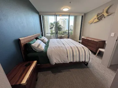 Beachside Bliss just a sand castle from everything, 2BR, 2BA Apartment, sleeps 6