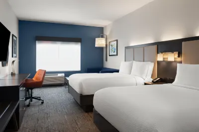 Holiday Inn Express & Suites Tampa East - Ybor City