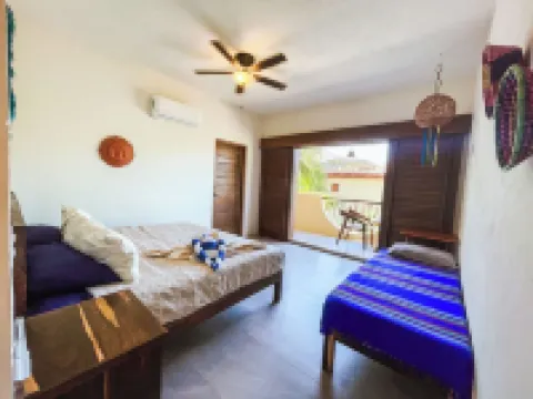 Casa Hermoso Cariño: Capitol Hill Bungalow Hotels in Troncones