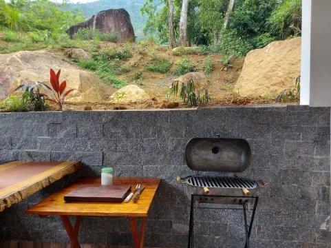 Chalet between Sea and Mountain