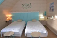 Fisherman's cottage , parking possible, 80 m from the sea, garden, 5 per, wifi