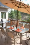 Spacious Invermere 3bd2.5ba Townhome Nestled in the Purcell Mountains!