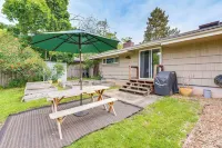 Pregame Pool Matches, 1 Mi to UO Campus - Bungalows