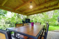 House under palm trees (pool and whirlpool included)