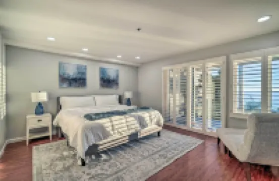 Less Than 1 Mi to Mussel Rock Park! Cliffside Pacifica Gem