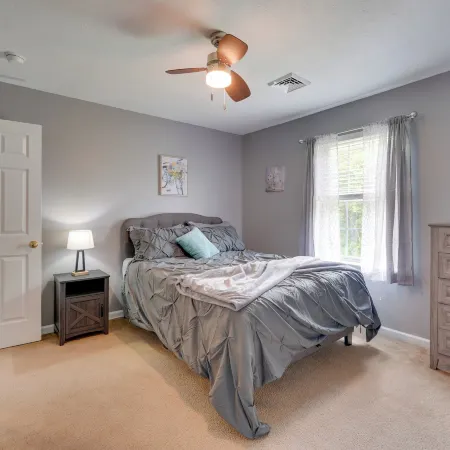 Pocono Home w/ Hot Tub & Fire Pits: 1 Mi to Lakes!