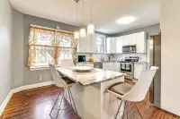 3 Mi to Penn: Pet-friendly Townhome in Yeadon!