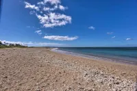 Beachfront Kihei Sanctuary w/ Lanai & Ocean Views! - Beach