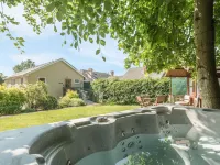 The Schoolhouse Brewhouse Hotels in Bishops Castle