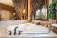 The Londonderry Inn Hotels in Mount Joy Township
