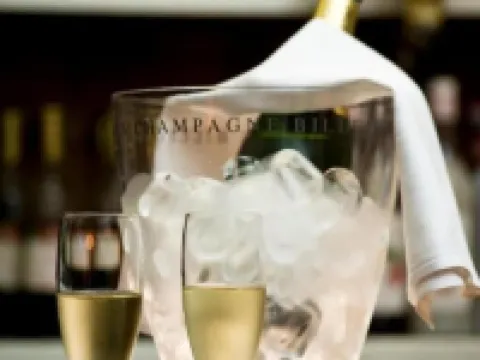 Hôtel le Lons フォアのホテル