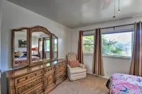 Vintage Las Vegas Oasis < 3 Mi to the Strip! - Bungalows