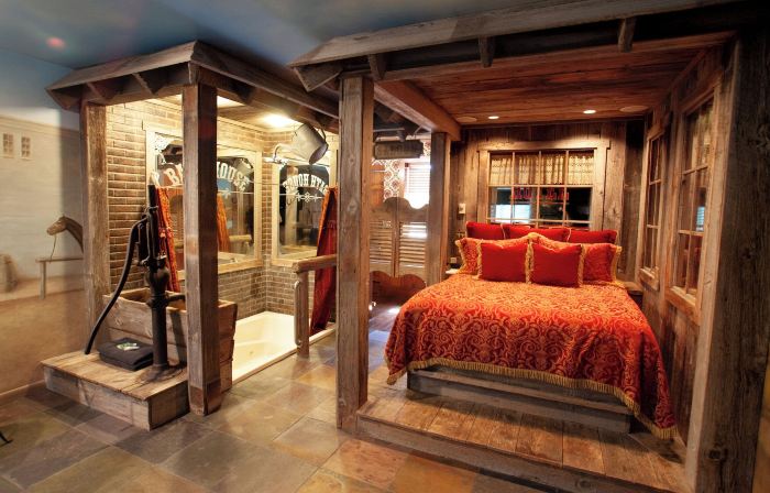 Black Swan Inn Luxurious Theme Rooms