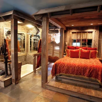 Black Swan Inn Luxurious Theme Rooms