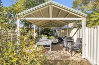 The Lighthouse - Port Willunga - C21 SouthCoast Holidays