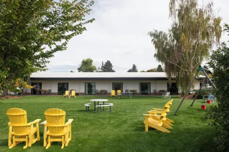 Sapphire Motel Midtown Bozeman Отели в г. Gallatin Gateway