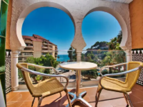 فندق كازابلانكا فنادق في ألمونيكار