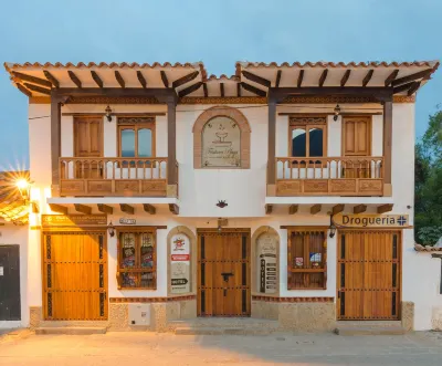 豐塔納廣場酒店 酒店