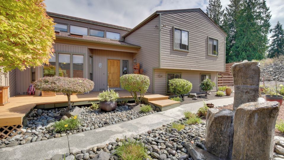Pet-friendly Auburn Home on 3 Acres