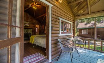 Kootenay Park Lodge