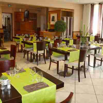 Logis Hôtel du Midi Dining/Meeting Rooms