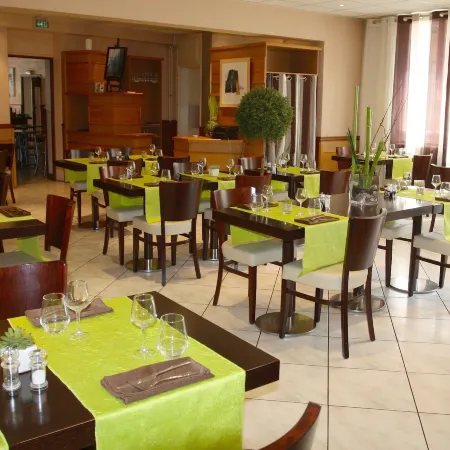 Logis Hôtel Restaurant du Midi - Rodez Centre