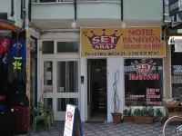 Set Arat Motel & Pansiyon Hotels in Akcay