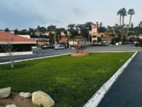 Franciscan Inn Motel Hotels in Vista