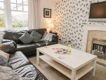 Quarterdeck Отели в г. Скалби