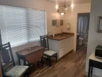 BAY/OCEAN VIEWS-WALK TO ALL!! Midship Quarters - 500 sq ft-Queen bed, full bath!