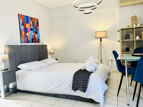 Ella Suite Piraeus Stylish St, Balcony & Sea View