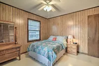 Steps to Beach! Coastal Second Row Retreat - Pet friendly