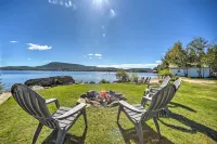 Beach & Kayaks: Waterfront Cabin on Lake Pleasant! - Wifi