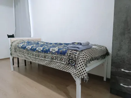 Гостевой дом Nomad Inn Отели рядом с достопримечательностью «Парк им. Горького М.»